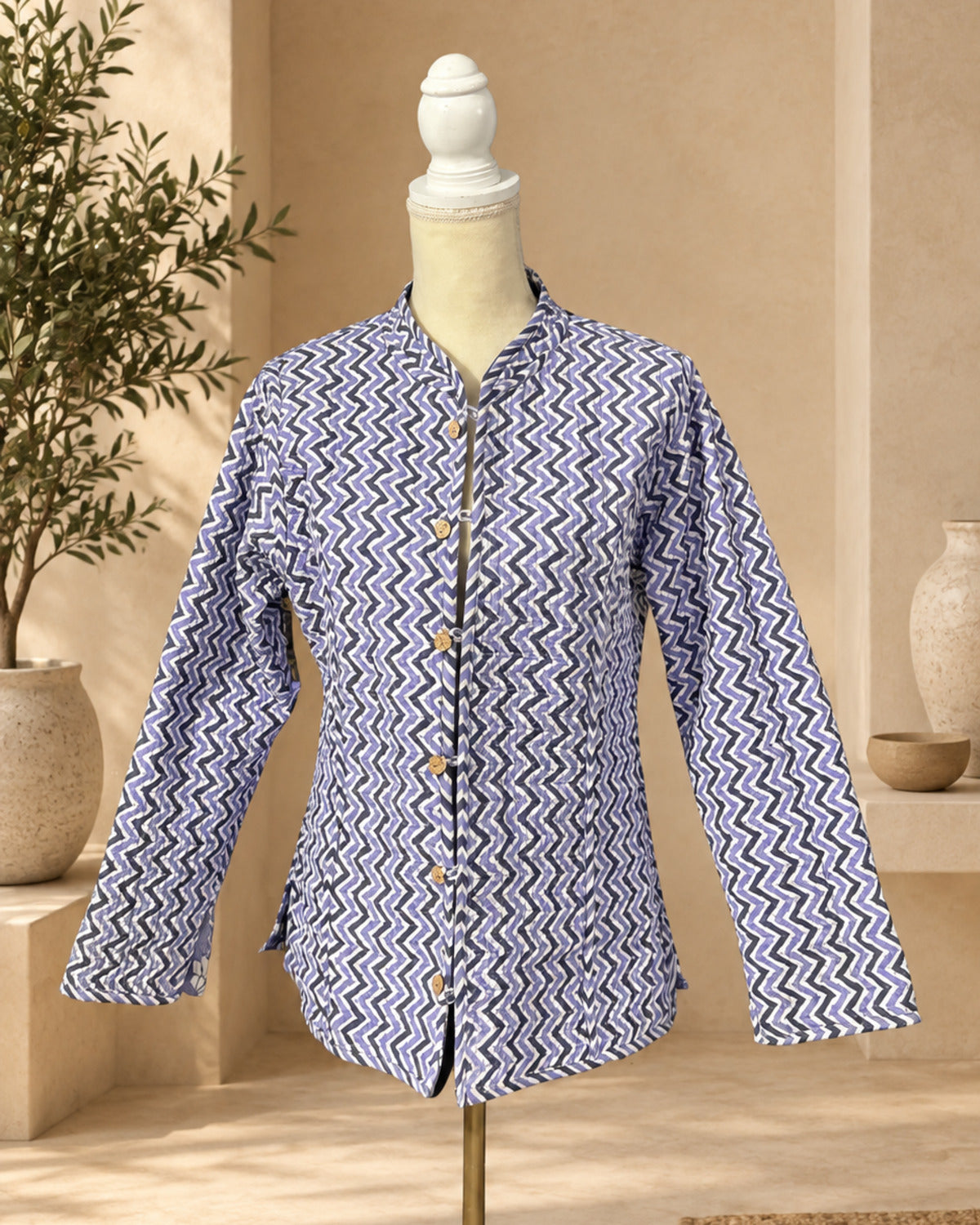 Chamarra reversible de algodón con diseño zigzag morado y blanco – Sundarata