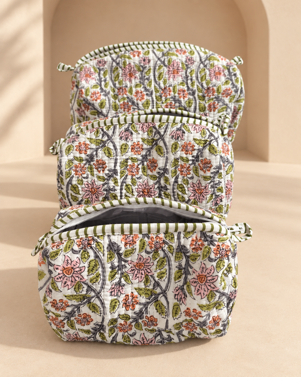 Juego de 3 Cosmetiqueras de Algodón · Verde Coral Botánico