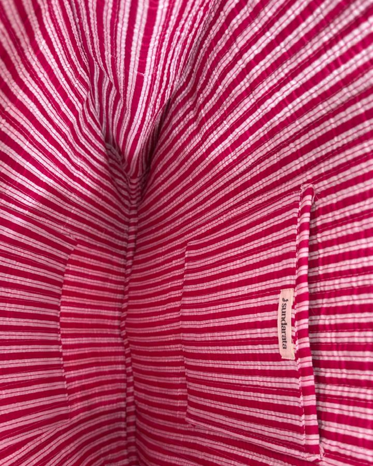 Interior a rayas rosa, rojo y blanco con bolsillo de tote de algodón – Sundarata